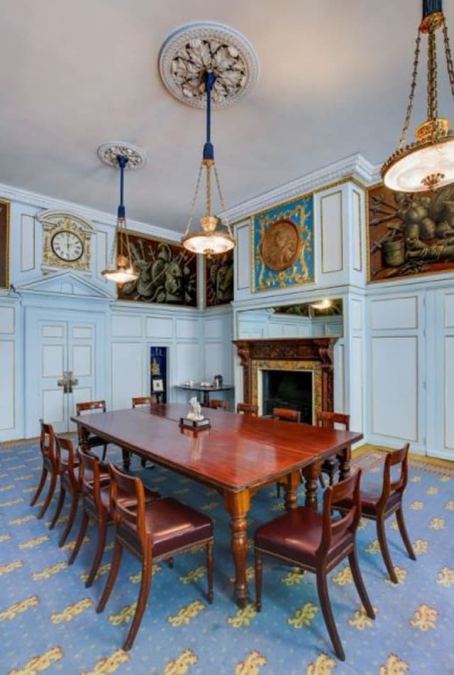 THE_HAC_Court_Room_Boardroom_Style_fireplace-813-800-600-80.jpg