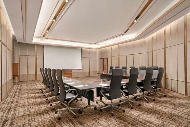 ak-sgnak-meeting-room-41094_Classic-Hor.jpg