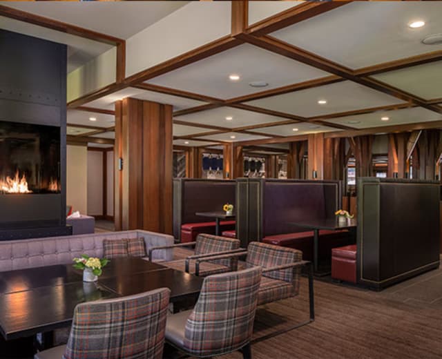 Alpine Clubhouse Lounge