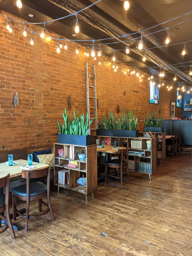 dining room toward the back.jpg