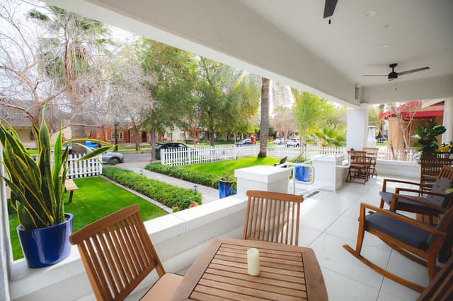 Front Lawn & Porch