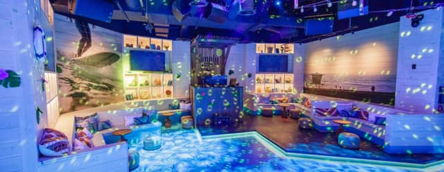 Shark-Bar-Dance-Floor-1440x560.jpg