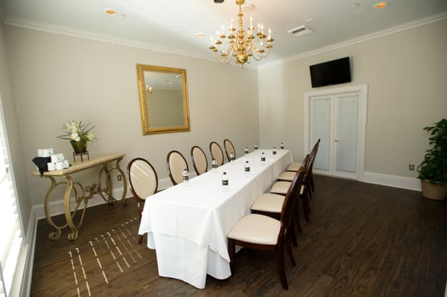 heathrowboardroom.jpg