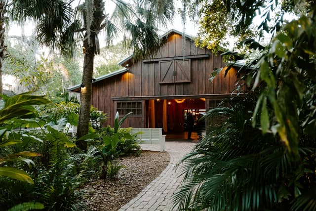 barn+1.jpg