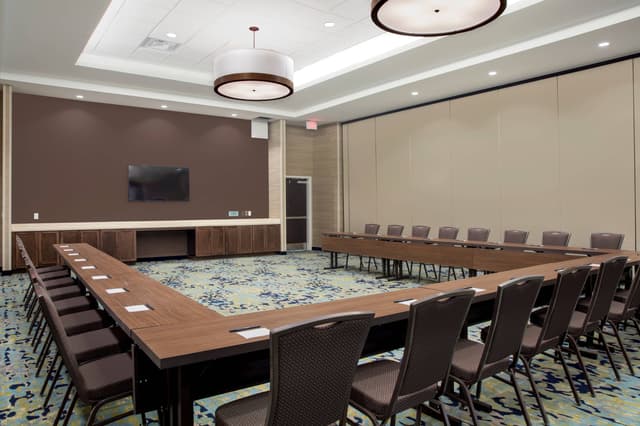 mcowe-juniper-room-0332-hor-clsc.jpg