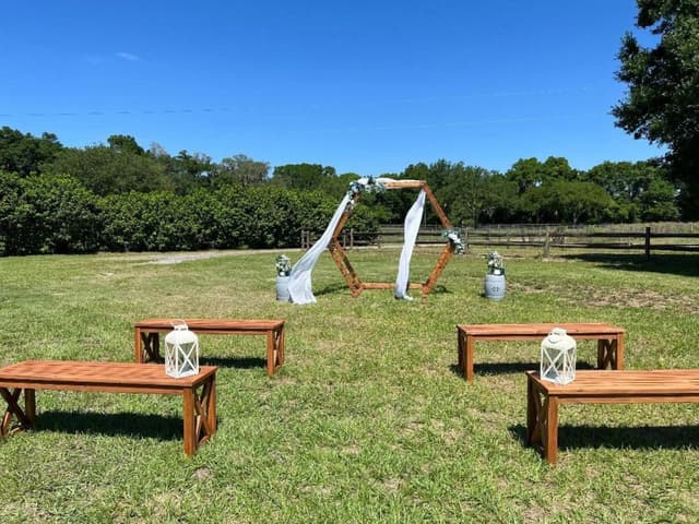 wedding arch.jpg