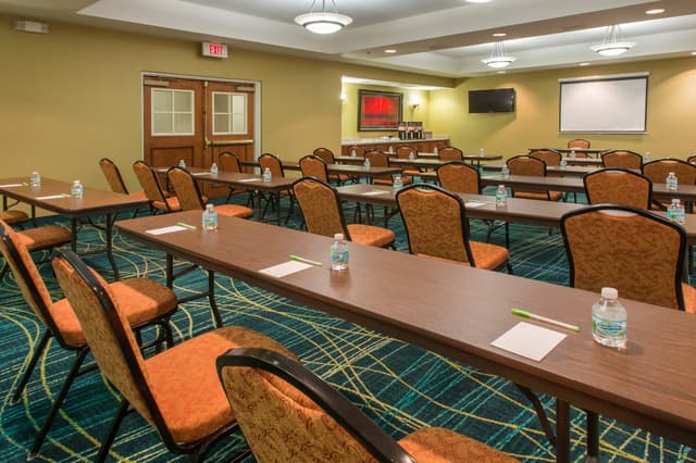 mcosh-meeting-0092-hor-clsc.jpg