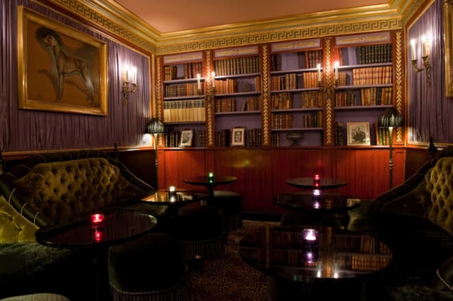 Wilde's Lounge