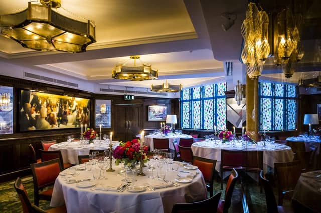 The-Ivy-private-dining-room-by-Paul-Winch-Furness-HR-1-scaled.jpg