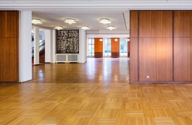 Blick-aus-dem-Konferenzzimmer-in-das-Westfoyer.jpg