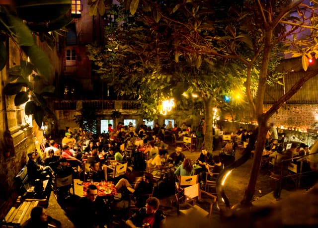 terraza_noche1.jpg