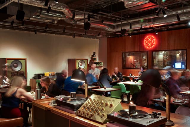 Spiritland_KX4.jpg