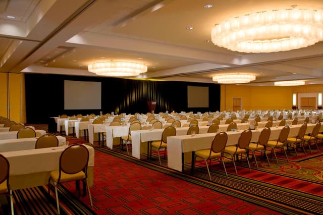 nycli-ballroom-0037-hor-clsc.jpg