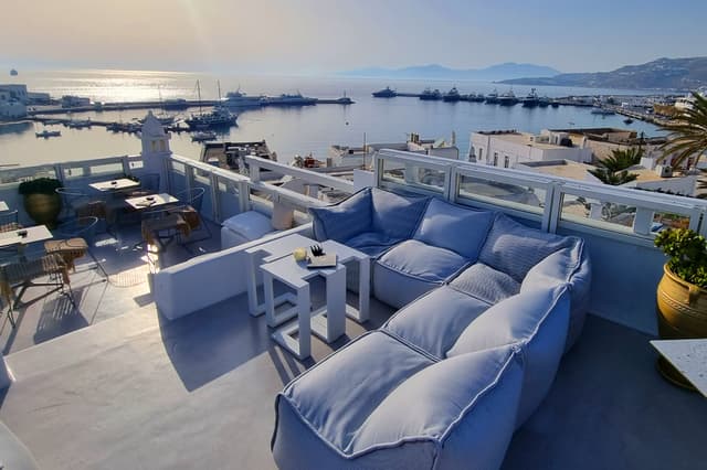 SKYBAR-COMFY-SUNSET-POUF.jpg