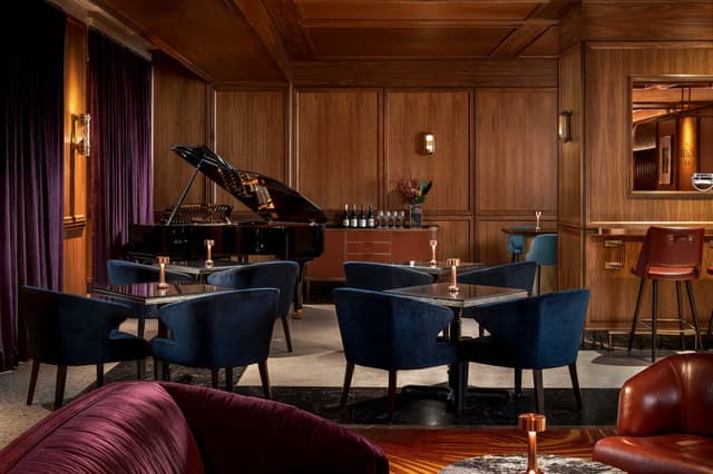 1497sm-Fairmont_RYH_Piano-Lounge_002-R1.jpg