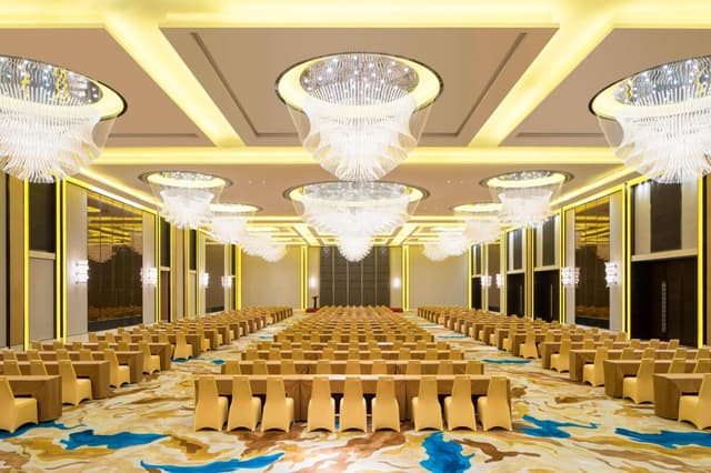 bjslf-grand-ballroom-9770-hor-clsc.jpg