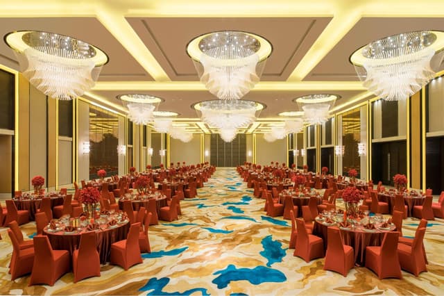 bjslf-grand-ballroom-9769-hor-clsc.jpg