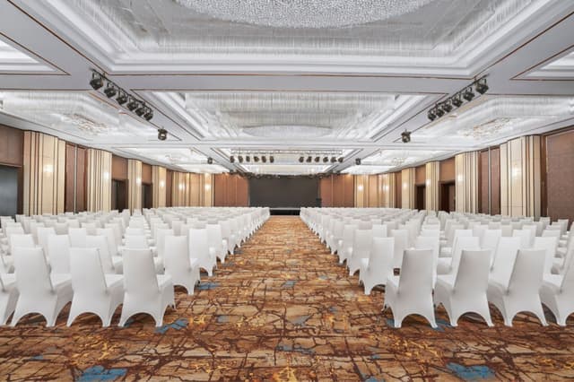 si-hphsi-grand-ballroom-17788-39286_Classic-Hor.jpg