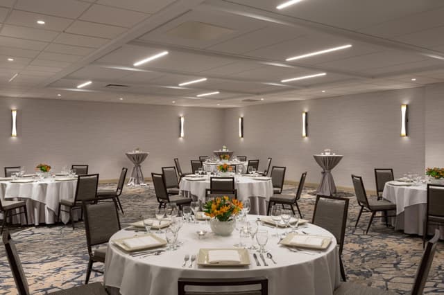 cltsc-ballroom-5201-hor-clsc.jpg