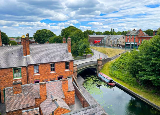 canal-sky-view.jpg