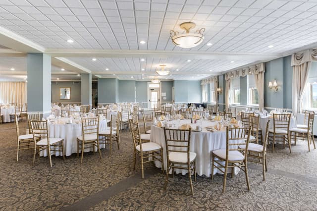 NY709Ballroom1_1.jpg