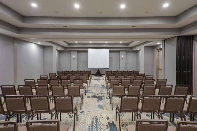 cmhsi-ballroom-4944-hor-clsc.jpg