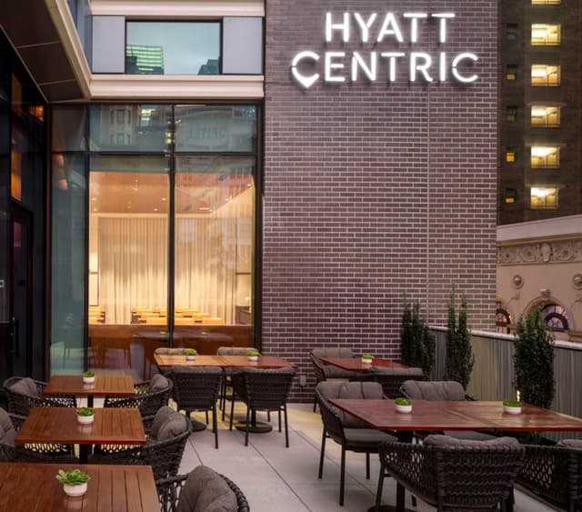 Hyatt-Centric-Philadelphia-Patio-crop.jpg