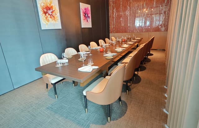 Business Room 3.jpg