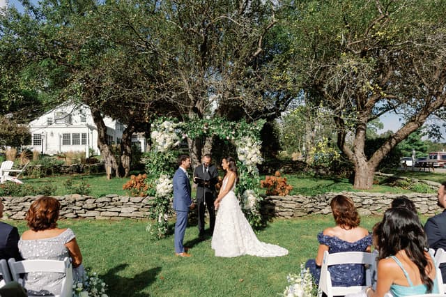 hermitage-inn-vermont-wedding-mary-dougherty-ceremony081_websize.jpg