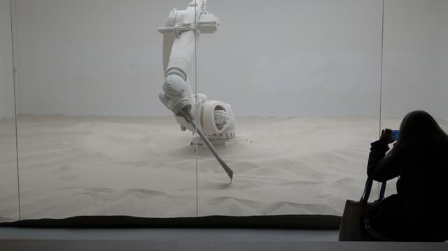 Mercer Labs - The Beach - KUKA Robot Arm - 0