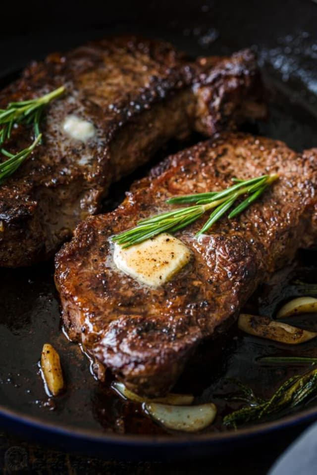 Foxy Steak.jpg