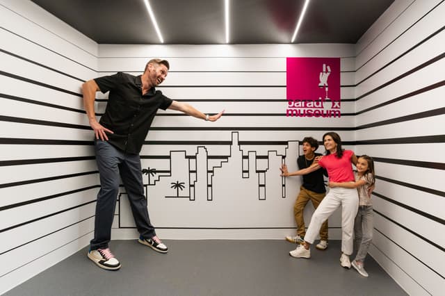 Paradox Museum Miami AMes Room - Key Image 1.jpg