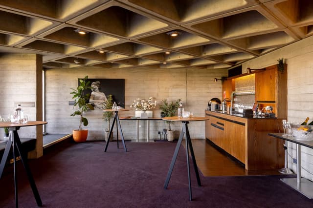Foyle Room standing 2 small.jpg