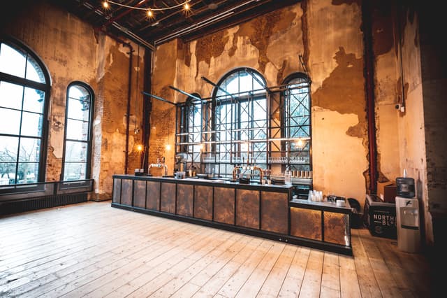 Foyer Bar.jpg
