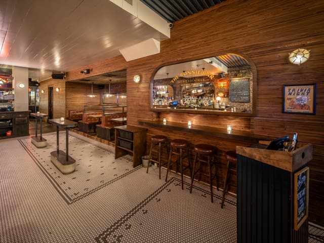 Front Bar 5.jpg