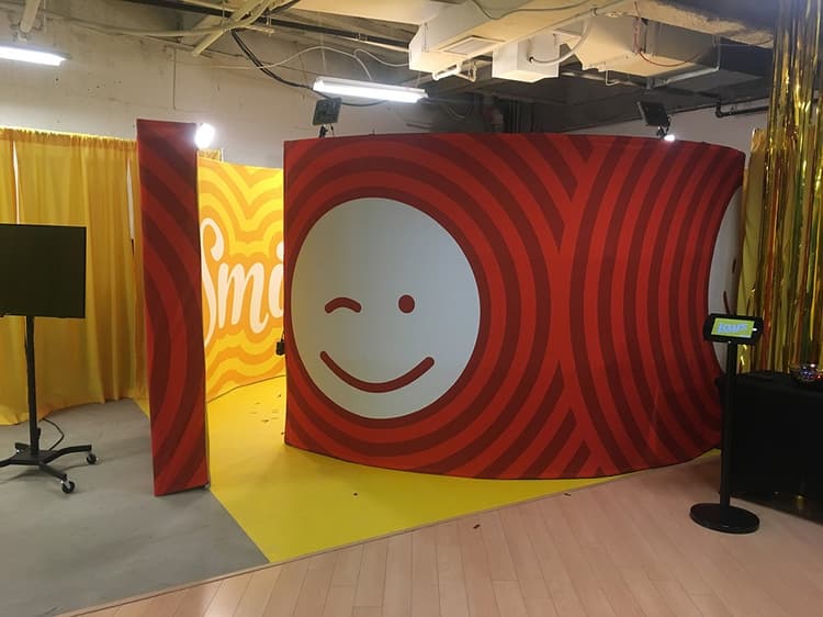 360 Video Booth - Lays Smile Booth