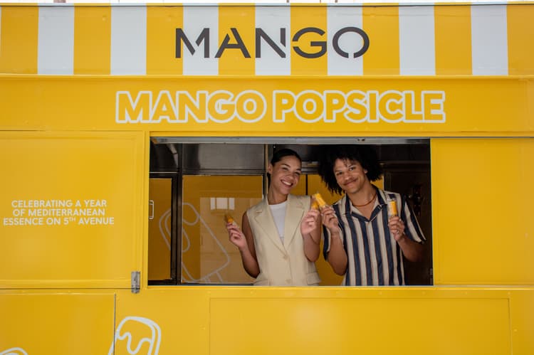 Mango's Popsicle Pop-Up Cart