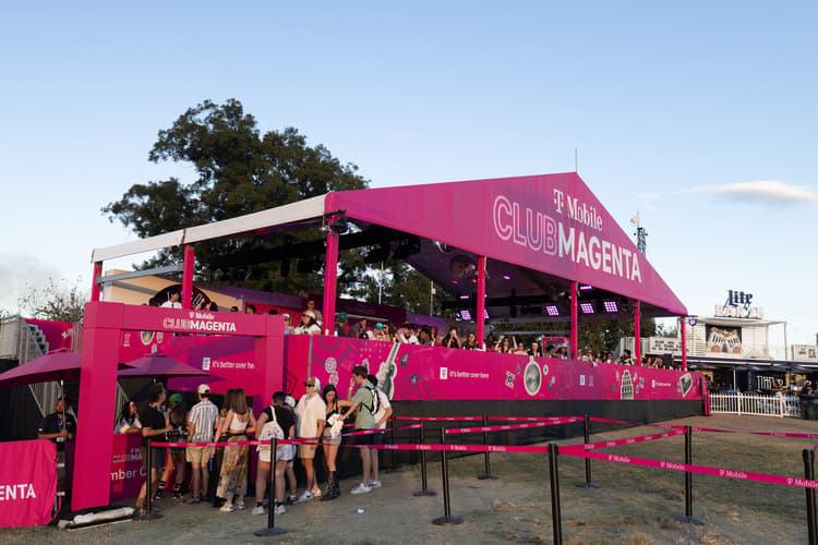 T-Mobile Club Magenta ACL