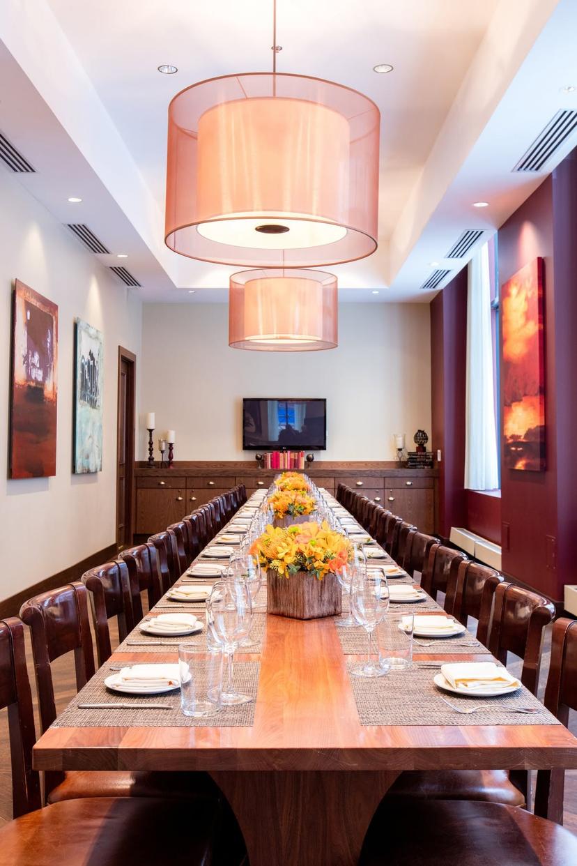 10 Best Restaurants Having Thanksgiving Dinner In Chicago This Year