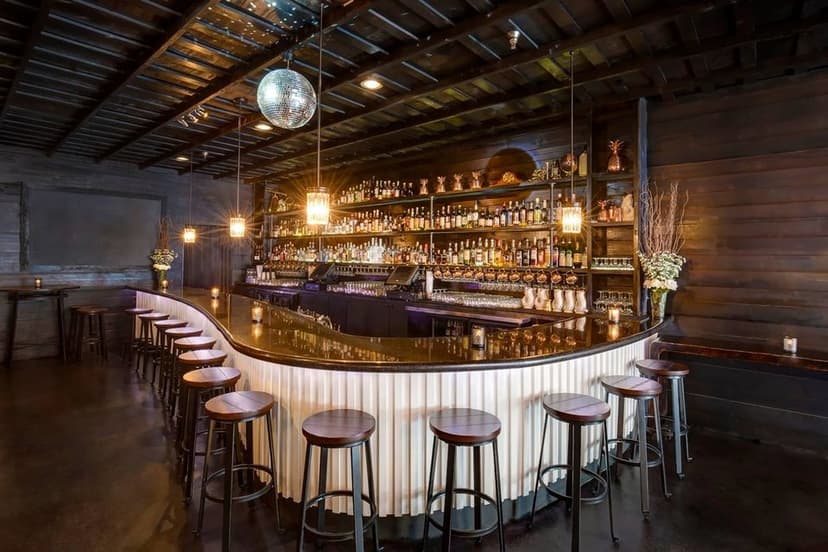 13 Bars That Are Open on Thanksgiving in Austin