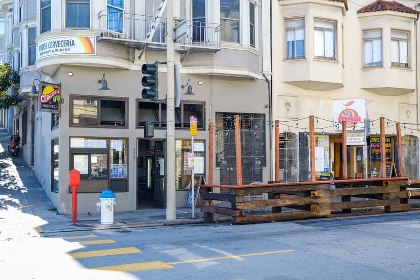 9 Natural Wine Bars In Sf For Adventurous Wine Enthusiasts