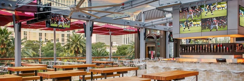 10 Rooftop Bars In Las Vegas Serving Up Delicious Drinks And Unbeatable Views