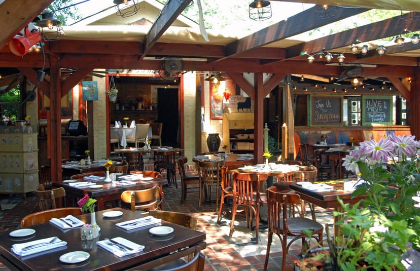 15 Incredible Brunch Spots In Atlanta With The Best Outdoor Dining Options