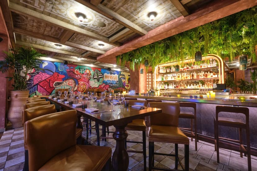 From Cognac Flambéed Steaks To Tiki Drinks, Here’s Where To Eat And Drink On The Vegas Strip