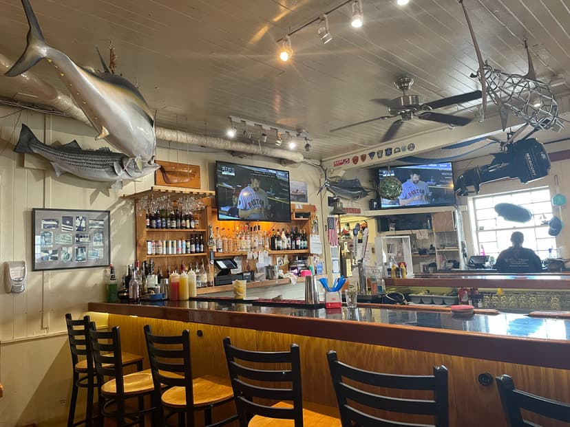 Best Pubs & Bars In Kennebunkport