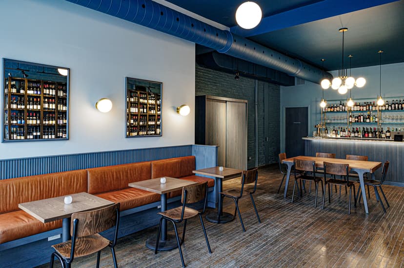 11 Of The Best Wine Bars In Chicago You Should Be Getting Tipsy At