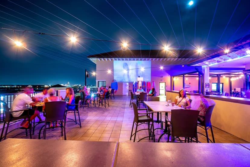 18 Best Rooftop Bars in Tampa Bay - Complete Guide