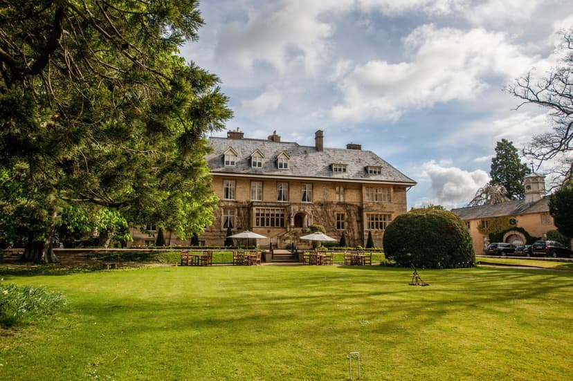 9 Luxury Hotels In Bath: From Countryside Mansions To Five-Star City Stays