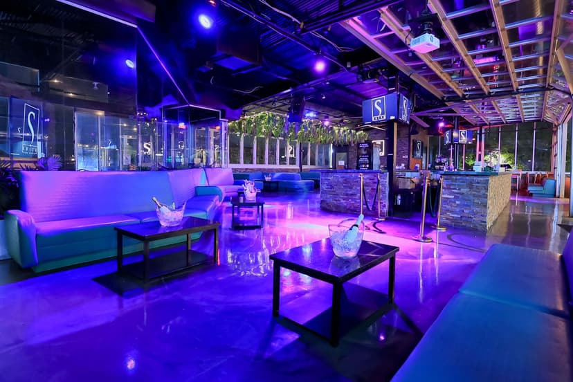 Enjoy The Hottest Vibes At These 10 Nightclubs And Lounges In Atlanta