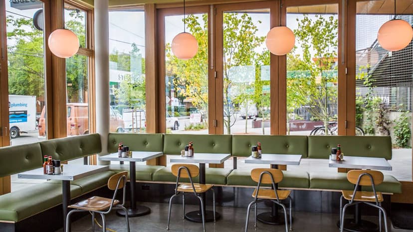 The 20 Best Outdoor Brunch Spots In Seattle To Frequent This Spring